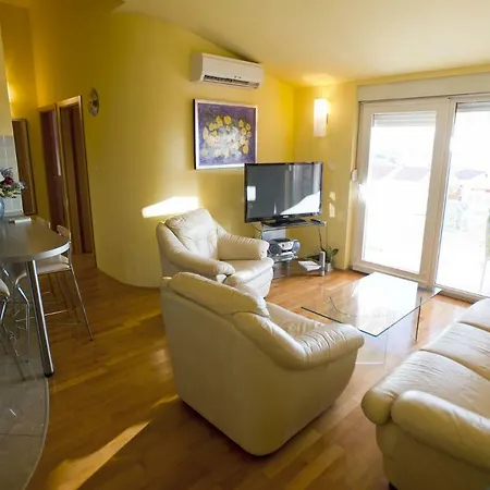 Apartment Grozdana *